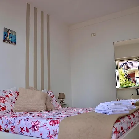 Elegant Dei Bed & Breakfast