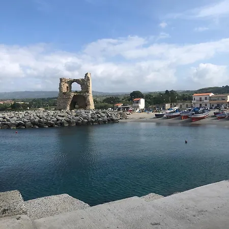 Elegant Dei Bed & Breakfast 4*