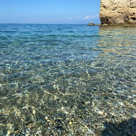 Elegant Dei Bed & Breakfast Briatico